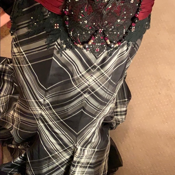 Black plaid dress with burgundy/pearl detailing - Picture 6 of 8